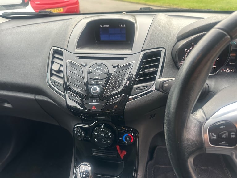 2017 Ford Fiesta 1.25 Zetec Hatchback 3dr Petrol Manual Euro 6 (82 ps) Petrol