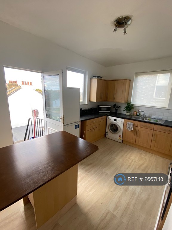 1 bedroom in South Norwood, London, SE25 (#2667148)