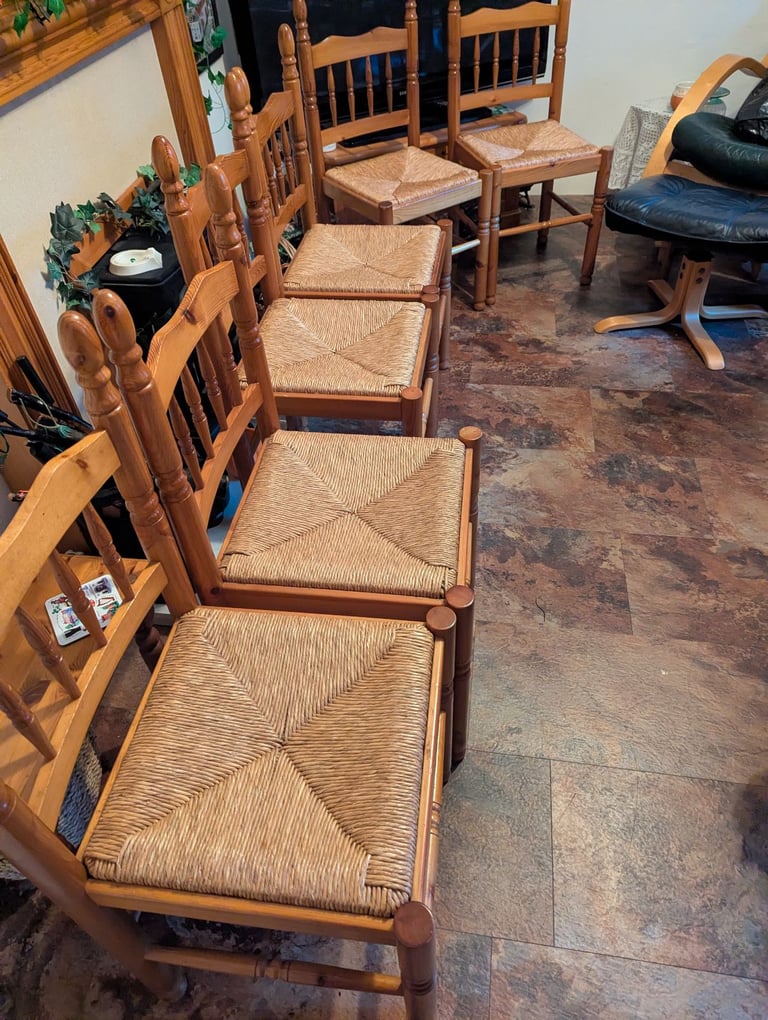 Cottage style table and chairs
