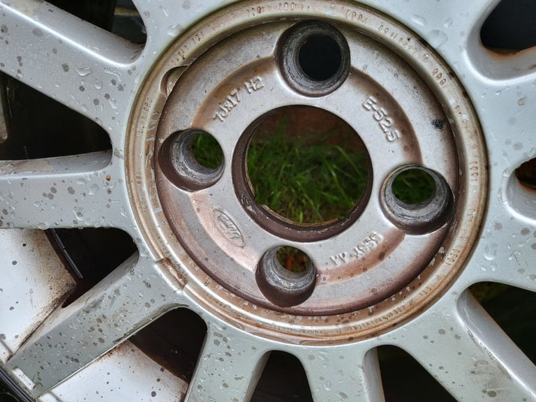 17 inch 4x108 Ford Alloy wheels