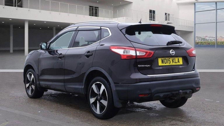 2015 Nissan Qashqai 1.6 dCi n-tec+ SUV 5dr Diesel XTRON 2WD Euro 6 (s/s) (130 ps) HATCHBACK Diese...