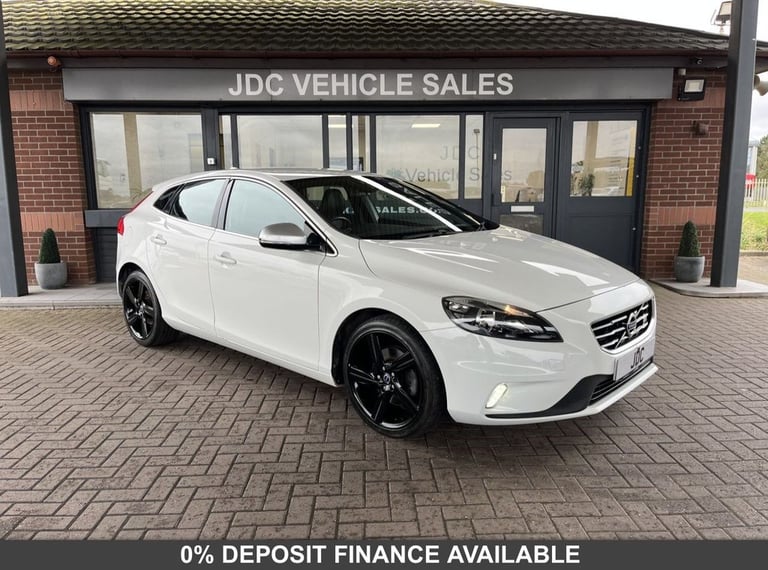 2014 Volvo V40 T3 R DESIGN 5dr HATCHBACK PETROL Manual