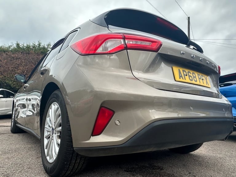 2019 Ford Focus 1.0T ECOBOOST TITANIUM 5dr EURO 6 (s/s) (125 ps) WITH SERVICE HISTORY  Hatchback ...