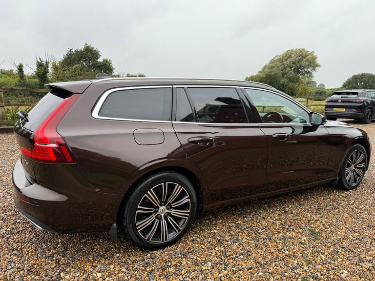 2021 21 VOLVO V60 2.0 T6 - PETROL HYBRID - 340Ps - AWD - INSCRIPTION - 1 OWNER -