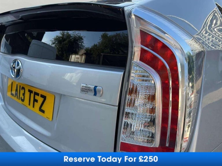 2013 Toyota Prius  1.8 VVT-h T Spirit CVT Euro 5 (s/s) 5dr Hatchback HYBRID ELECTRIC Automatic