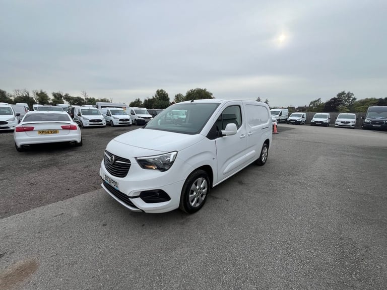 2021 21 VAUXHALL COMBO 1.6 TURBO D 2300 LIMITED EDITION NAV PANEL VAN 4DR DIESEL