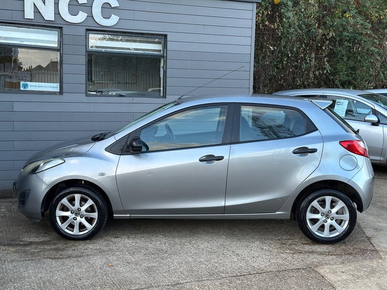 2015 Mazda Mazda2 1.3 SE Euro 5 5dr (a/c) HATCHBACK Petrol Manual
