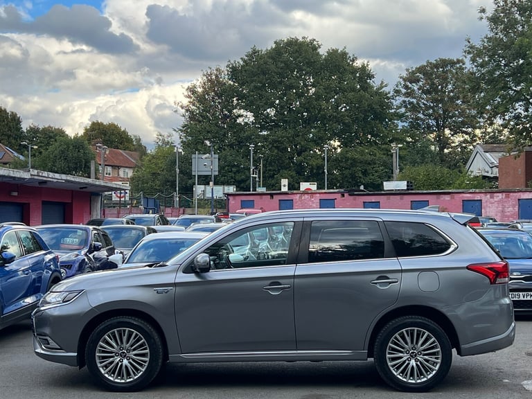 2019 Mitsubishi Outlander 2.4h TwinMotor 13.8kWh 4h SUV 5dr Petrol Plug-in