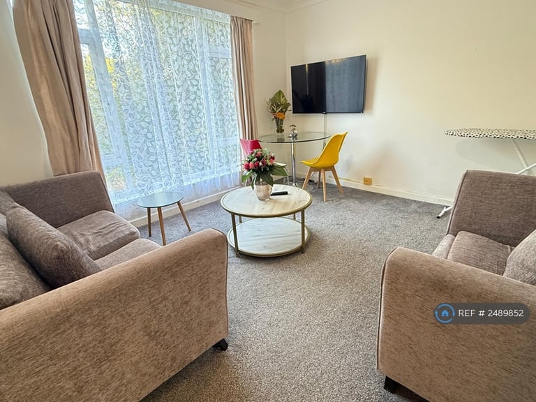 2 bedroom flat in Arnolds Way, Oxford, OX2 (2 bed) (#2489852)