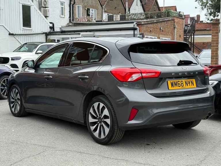 2018 Ford Focus 1.0T EcoBoost Zetec Euro 6 (s/s) 5dr HATCHBACK Petrol Manual