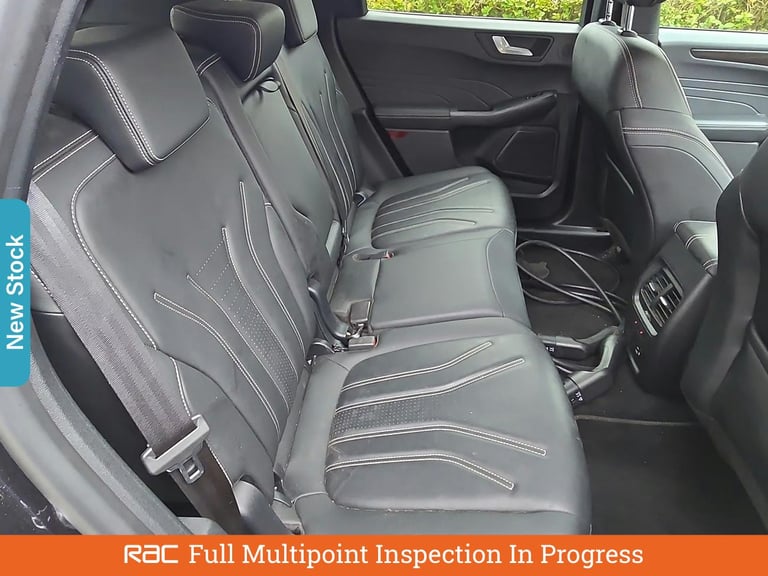 2022 Ford Kuga 2.5 Duratec 14.4kWh Vignale SUV 5dr Petrol Plug-in Hybrid CVT Euro 6 (s/s)  SUV Au...