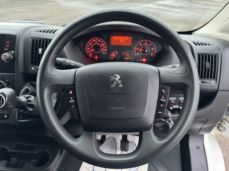 2021 Peugeot Boxer BLUEHDI 335 LOW LOADER / DROPSIDE / DROP &amp; GO / SPECIALIST VEHICLE - DIESE...