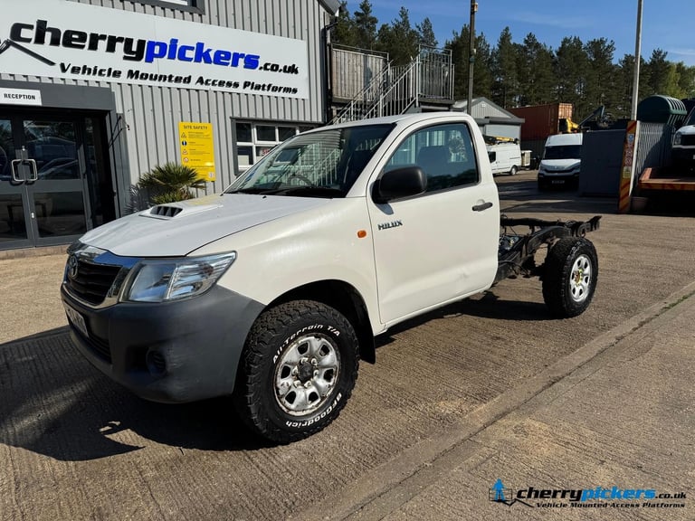 2014 Toyota Hilux 4x4 Chassis Cab Ideal for Tipper Dropside Arb / Arborist Body