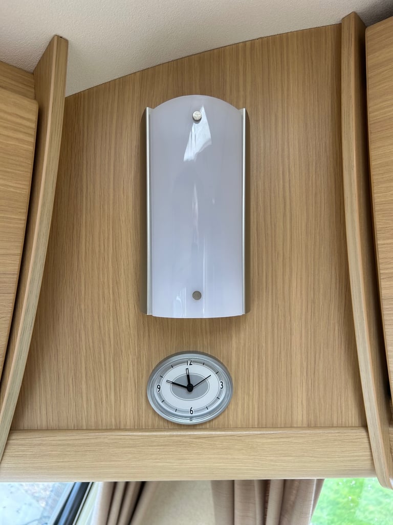 Swift Abbey Vogue 460, 2008 - 2 Berth Caravan with Motor Mover