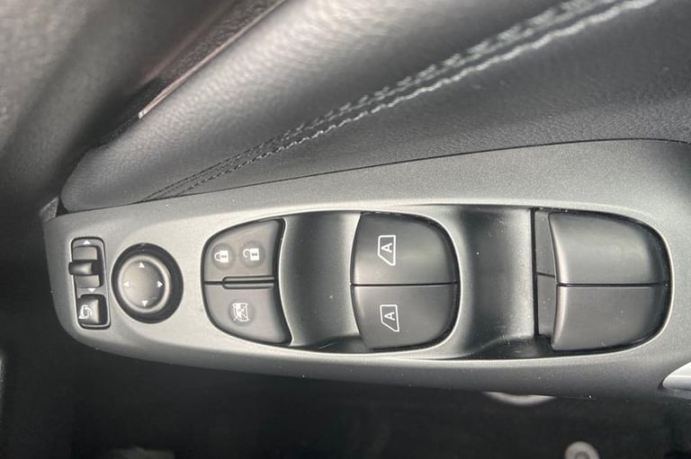 2024 Nissan Juke 1.6 Hybrid N-Connecta 5dr Auto Automatic Hatchback Hybrid Automatic