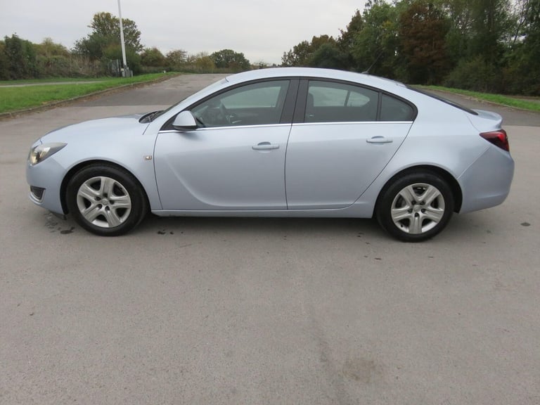 2016 Vauxhall Insignia 1.6 CDTi ecoFLEX Design 5dr [Start Stop] HATCHBACK DIESEL Manual