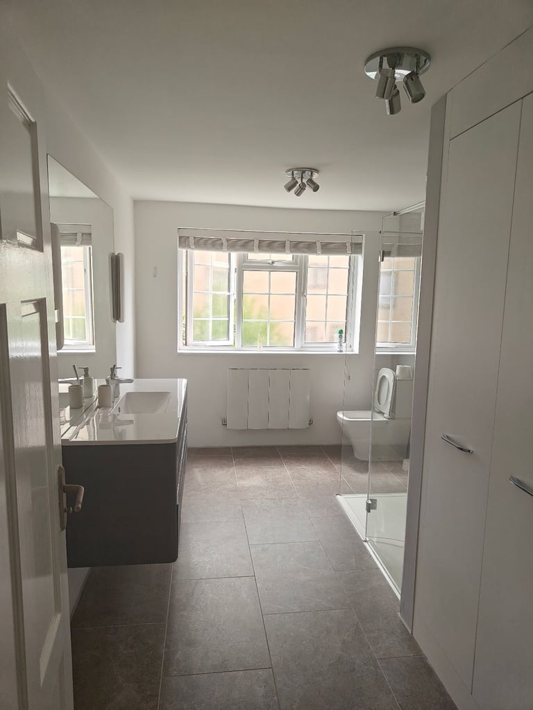 Newham - East London double bed room 