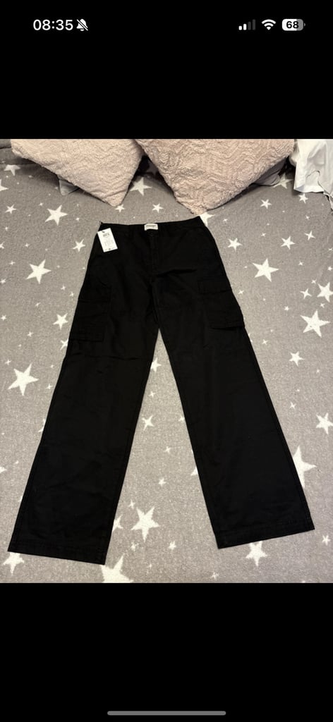 image for BNWT men’s black cargo trousers 
