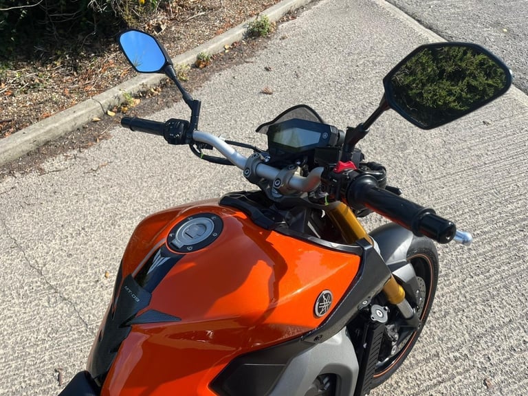 2015 15 YAMAHA MT-09 NAKED MT09 900 TRIPLE 12k MILES MT 09 900