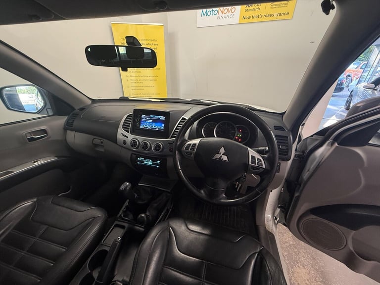 2012 Mitsubishi L200 2.5 DI-D Barbarian Black 4WD Euro 5 4dr (LB) PICK UP Diesel Manual