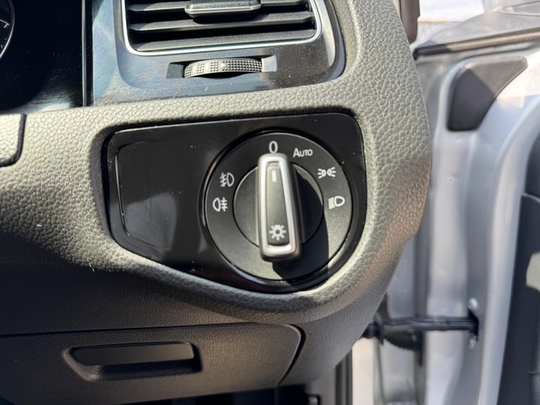 2025 Volkswagen Golf 1.4 tsi bluemotion DSG  Hatchback PETROL Automatic