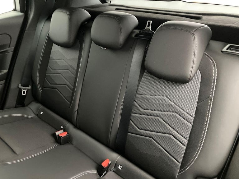 2025 Jeep Avenger Avenger 1.2 Altitude 5dr Hatchback Hatchback PETROL Manual