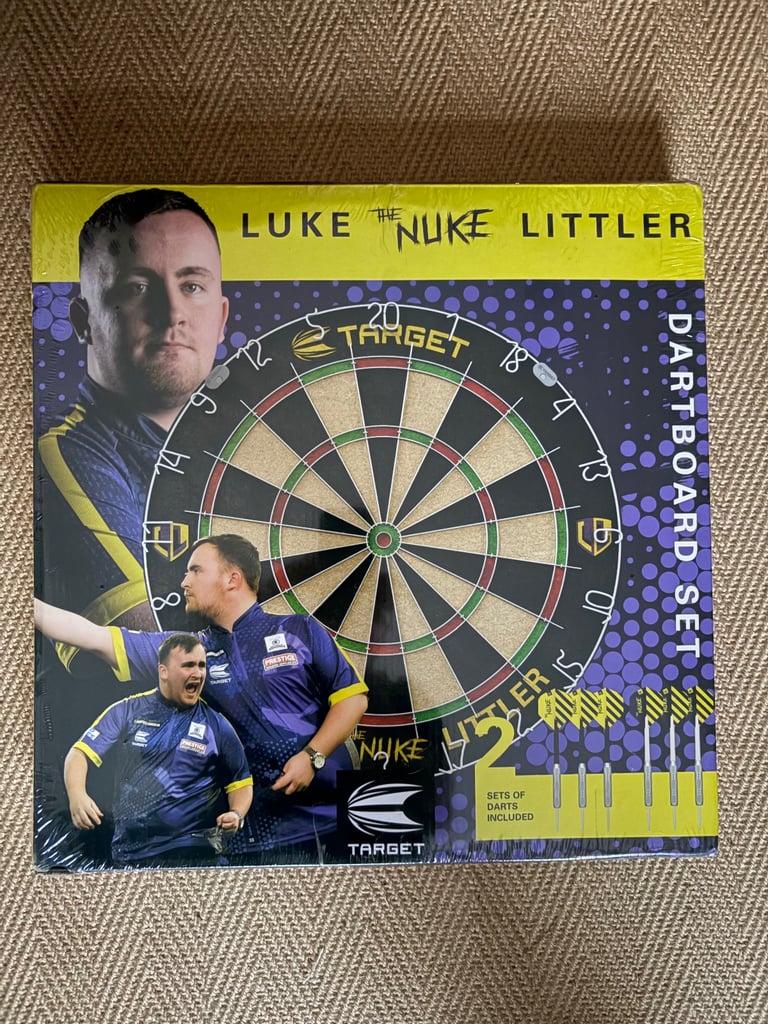 Target Luke Littler Dartboard Set 