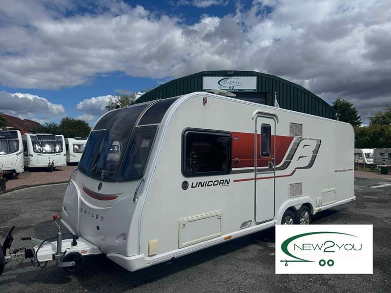 image for 2016 Bailey Unicorn Cartagena 4 Berth Twin Axle Caravan - STOCK E175 - STUNNING