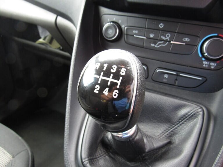 2021 Ford Transit Connect 230 EcoBlue L2 LWB KOMBI CREW VAN 5 SEATS WITH AIR CON EURO 6 1.5 6dr C...