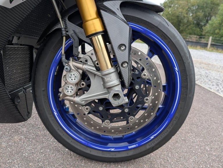 2016 YAMAHA YZF-R1M