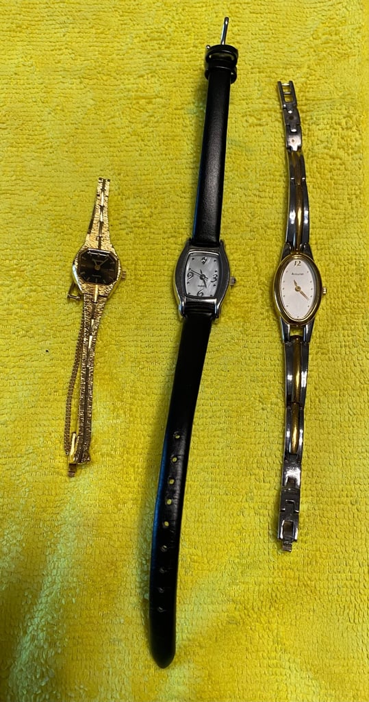 image for S5 area. 3 ladies watches. VGC