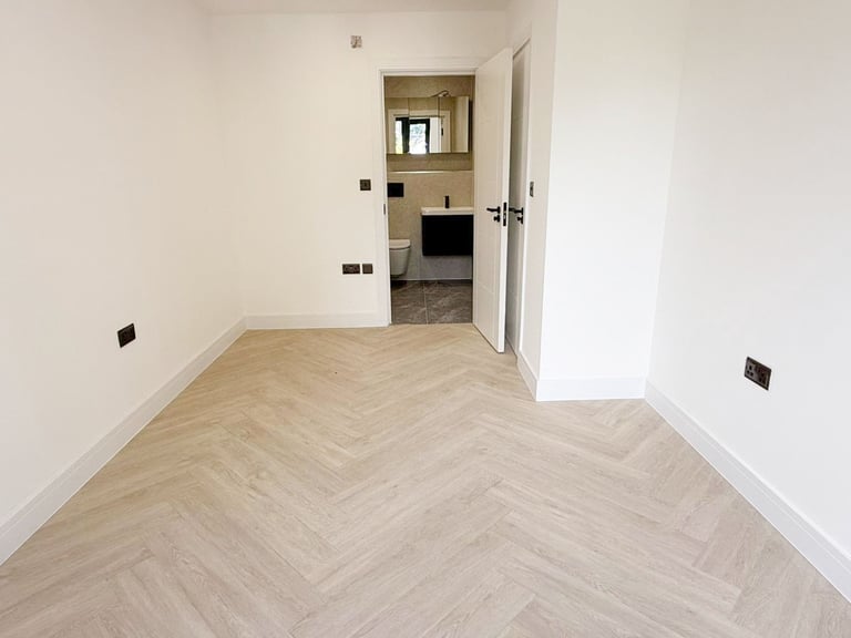 Spacious 3 Bed First Floor Flat to Rent, Balvinder Apartments, Barnabas Road, Hackney E9