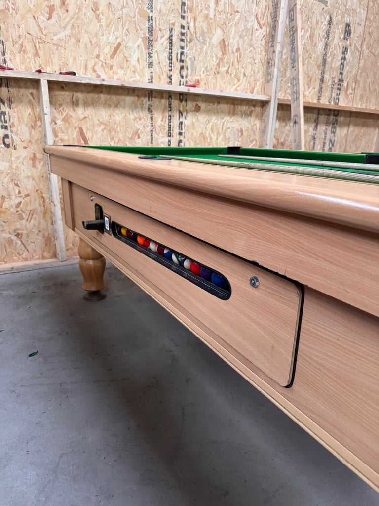 £1 Coin operated Pool table 🎱 7x4ft ▪️ Free Delivery & installation 🚚 New cloth + Rubbers