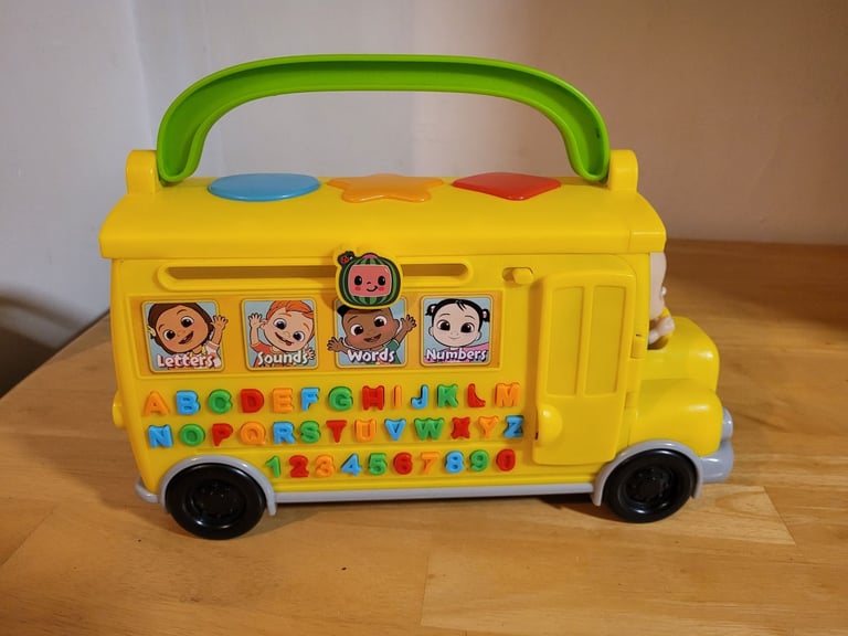 CoComelon Musical Learning carry along Yellow Bus Toy with Lights, Music & Sounds. Good condition. 
