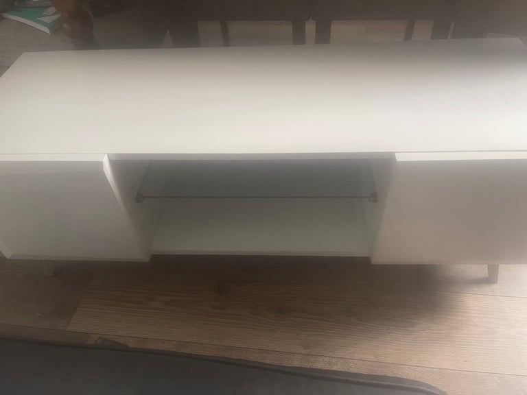Free tv stand 