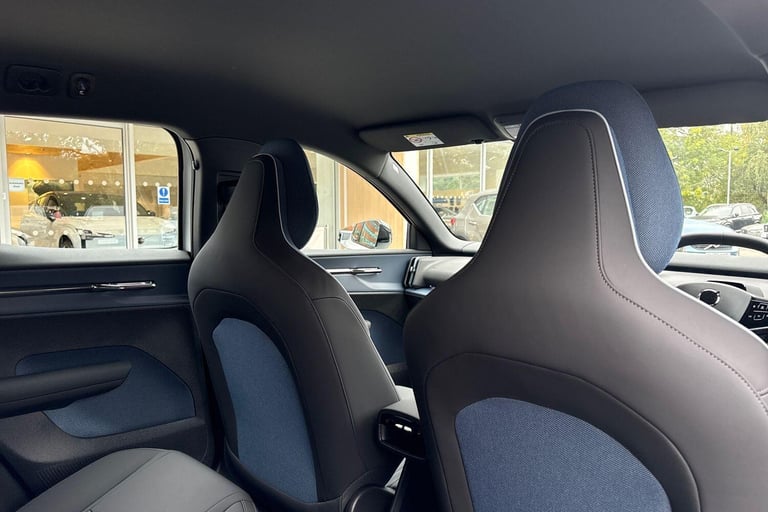2025 Volvo EX30 Single Motor Extended Range 69kWh Plus SUV 5dr Electric Auto (272 ps) ESTATE Elec...
