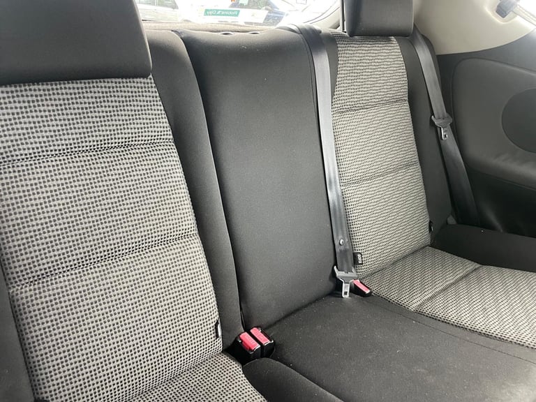 PEUGEOT 207 1.6 VTI S16 10 REG WHITE 3 DOOR MOT APRIL 6TH 2026 LADY OWNER 14 YEARS  INSURANCE 40+MPG