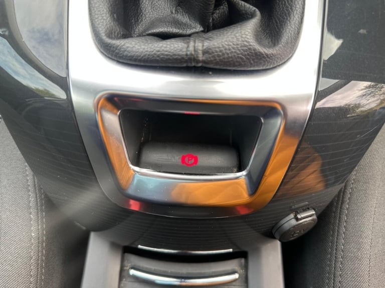 2014 Peugeot 5008 2.0 HDi Allure MPV 5dr Diesel Manual Euro 5 (150 ps) MPV Diesel Manual