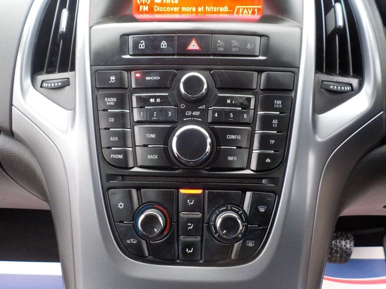 2015 Vauxhall Astra 1.6 CDTi ecoFLEX 94g Design Euro 6 (s/s) 5dr HATCHBACK Diesel Manual