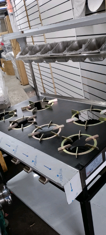 7 burner gas cooker/commercial Indian cooker restaurant takeaway