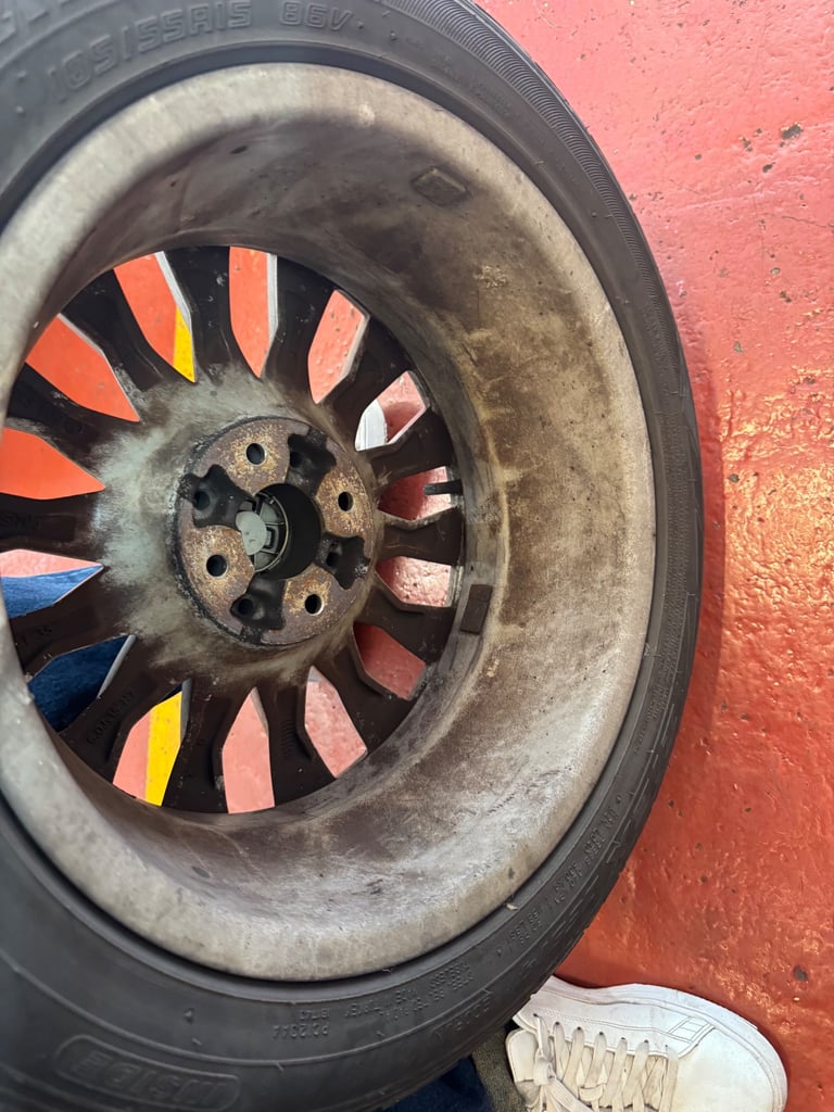 4 x Original Fiat 500 alloys and tyres! 15 inch - Good condition!