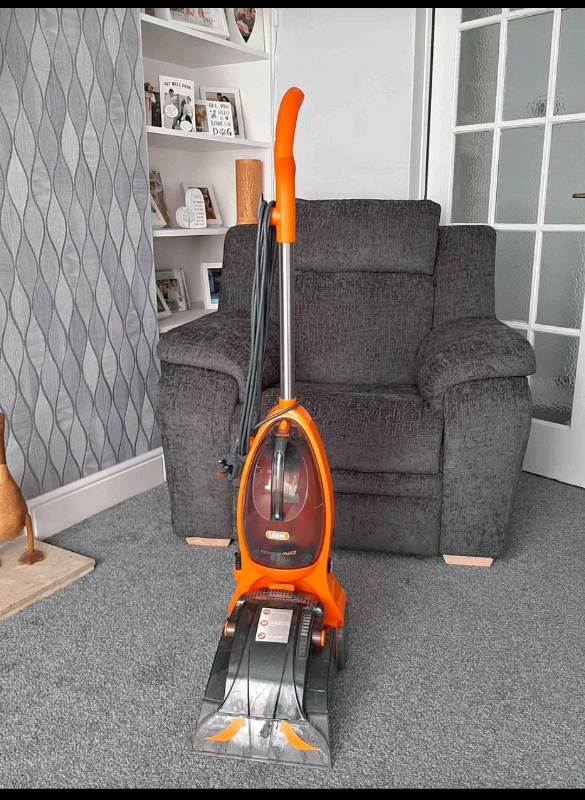 Vax Carpet Cleaning Machine (sold)