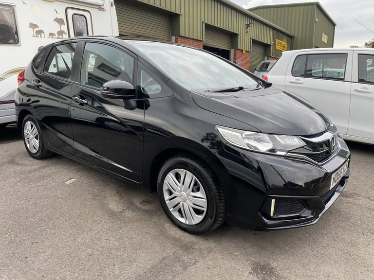 image for HONDA JAZZ 1.3 i-VTEC S 2018