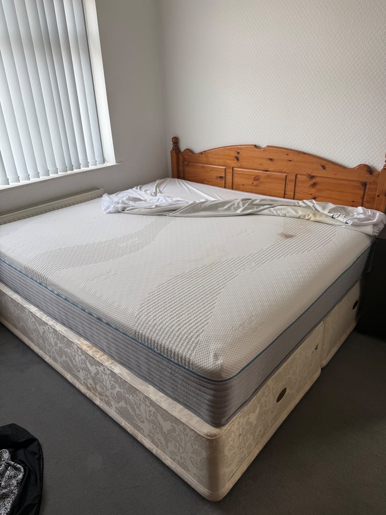 image for Super kingsize bed mattress and headboard