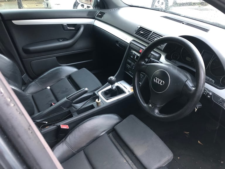 AUDI A4 1.8T ESTAET QAUTTRO NEW MOT 