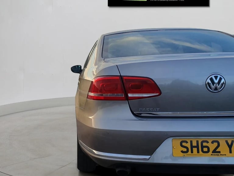 2013 Volkswagen Passat 1.6 TDI Bluemotion Tech Highline 4dr SALOON Diesel Manual