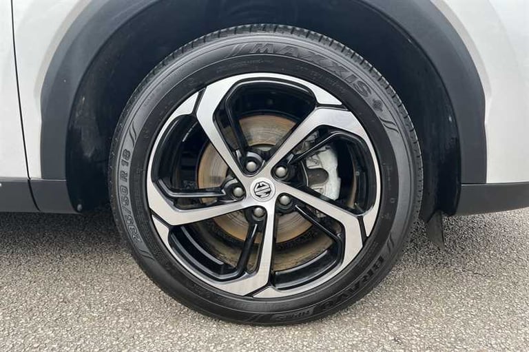 2024 MG MG HS 1.5 T-GDI TROPHY 5DR Hatchback Petrol Manual