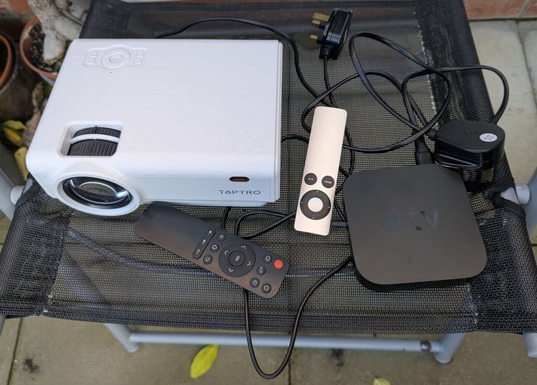 image for Toptro TR21 LED Projector and an old Apple TV (1469 3rd gen)