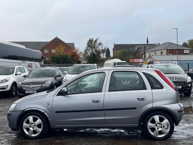 * 2004 VAUXHALL CORSA 1.2L 5 DOOR + IDEAL SMALL CITY CAR + LONG MOT * 