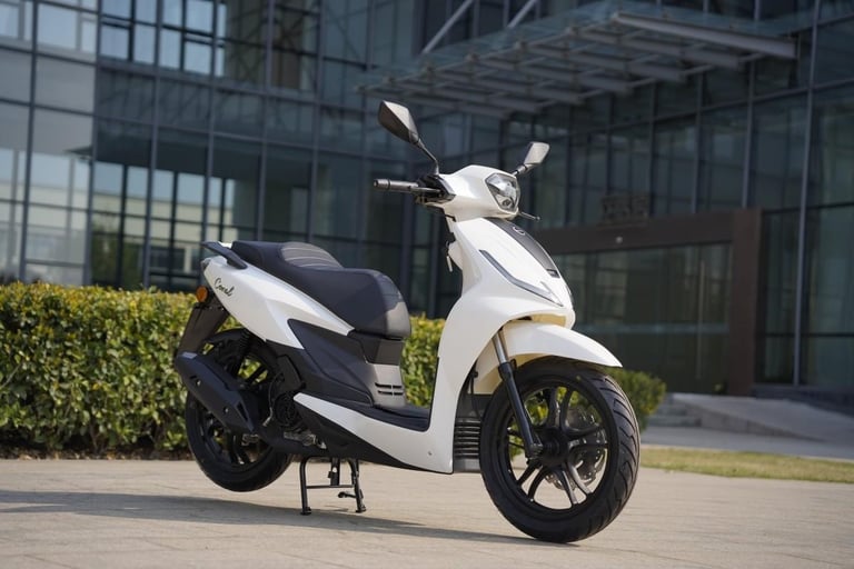MGB CORAL 125cc Automatic Scooter Learner Legal City Commuter Excellent MPG